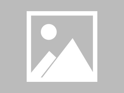 金贝体育官网-越南俱乐部球员在比赛中奋力拼搏